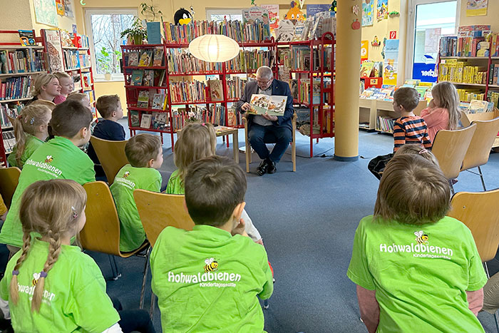 Die Vorschulkinder der Kitas Hohwaldbienen und Vogelnest Die Vorschulkinder der Kitas Hohwaldbienen und Vogelnest
